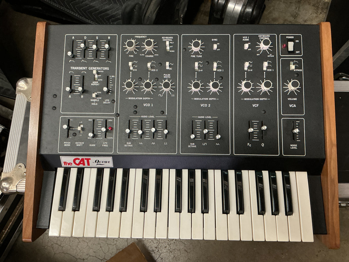 Octave the Cat BNIB