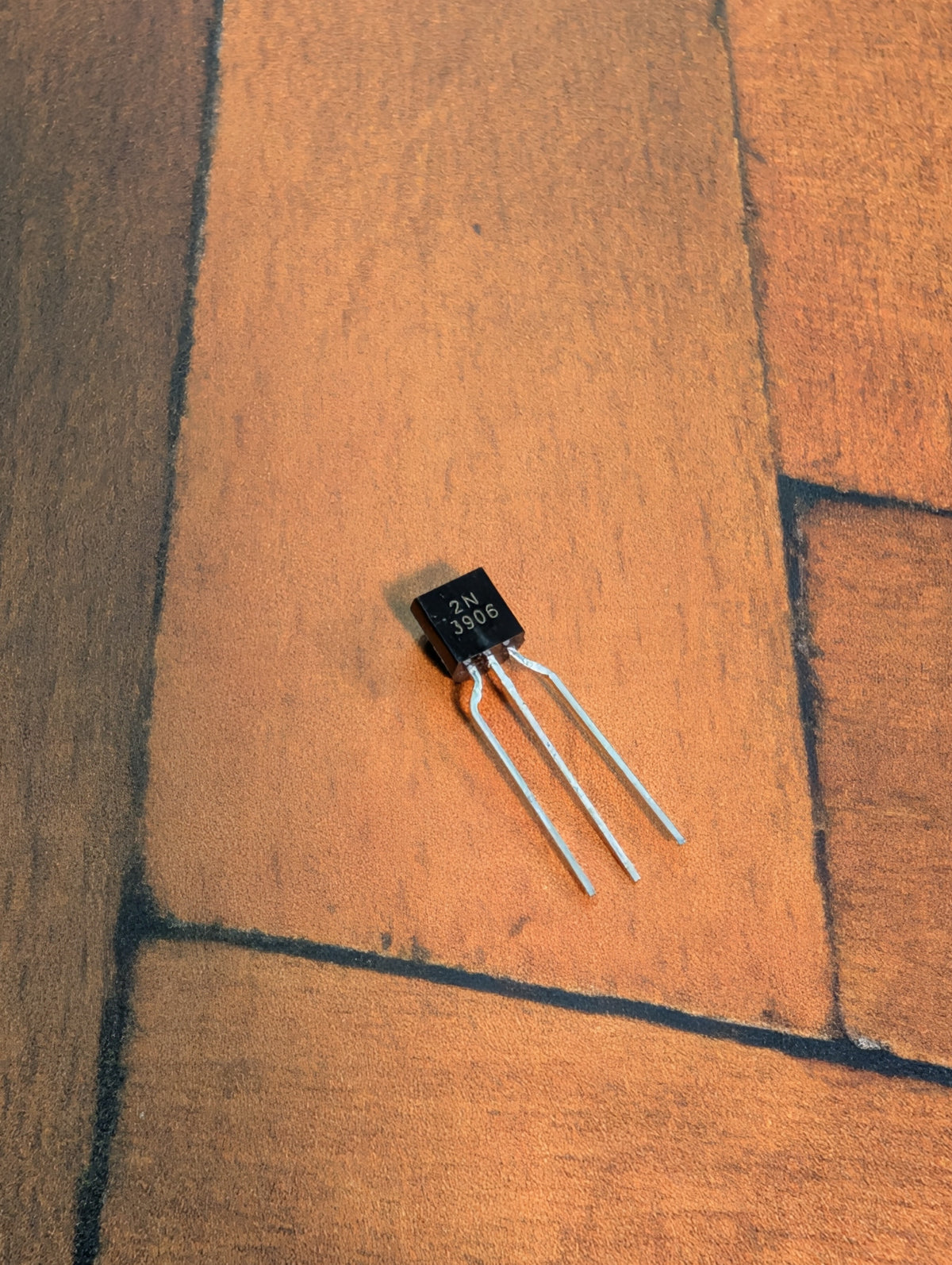 2N3906 Transistor