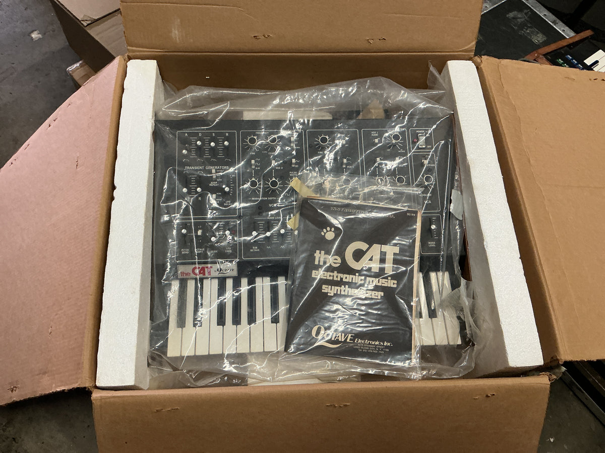 Octave the Cat BNIB