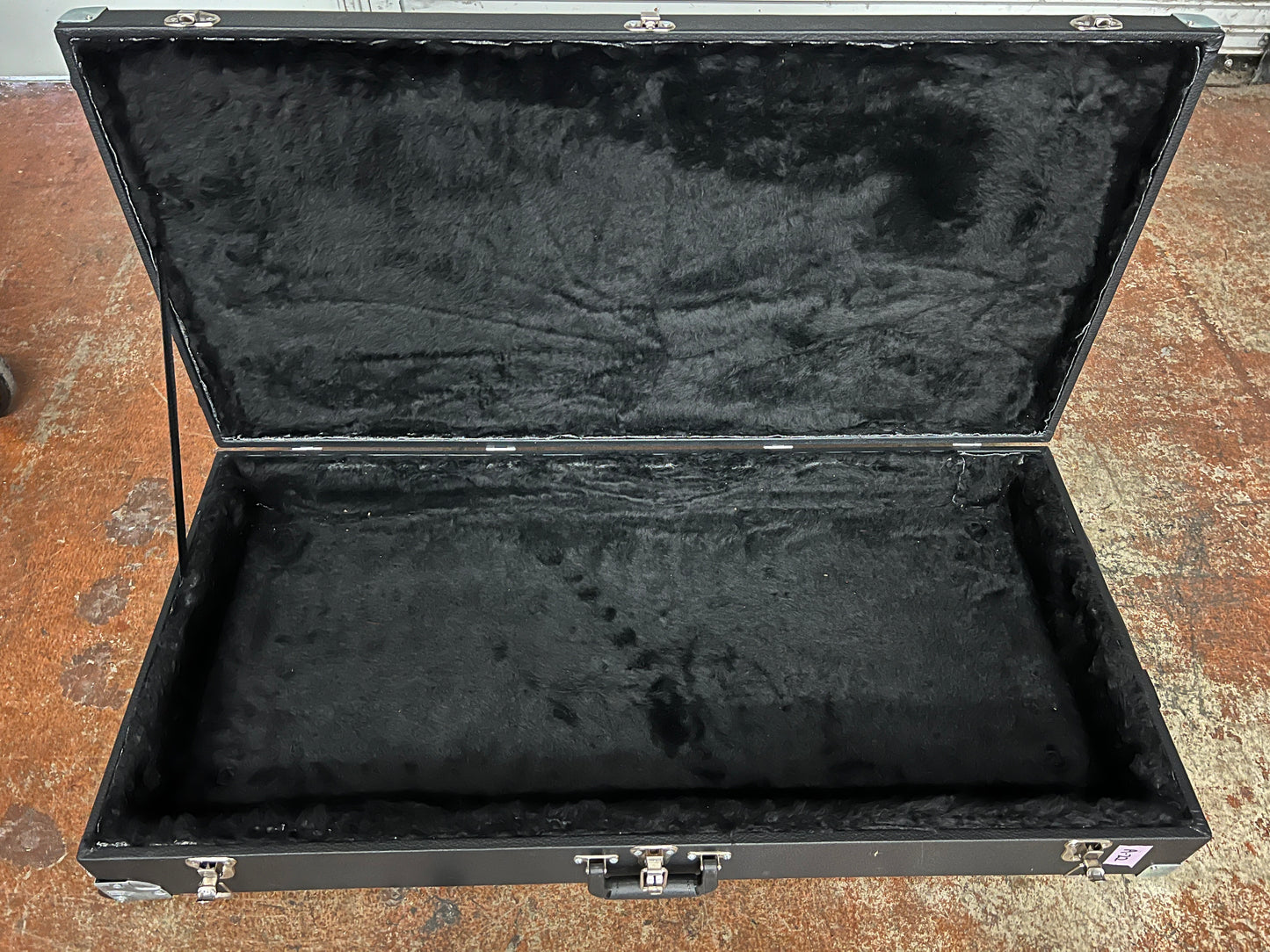 Heavy Duty Foamed Flight Case A-22