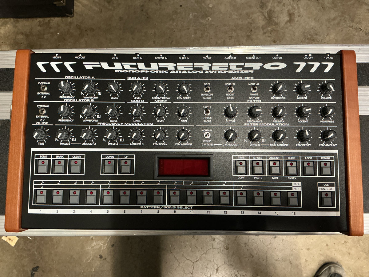Futureretro 777