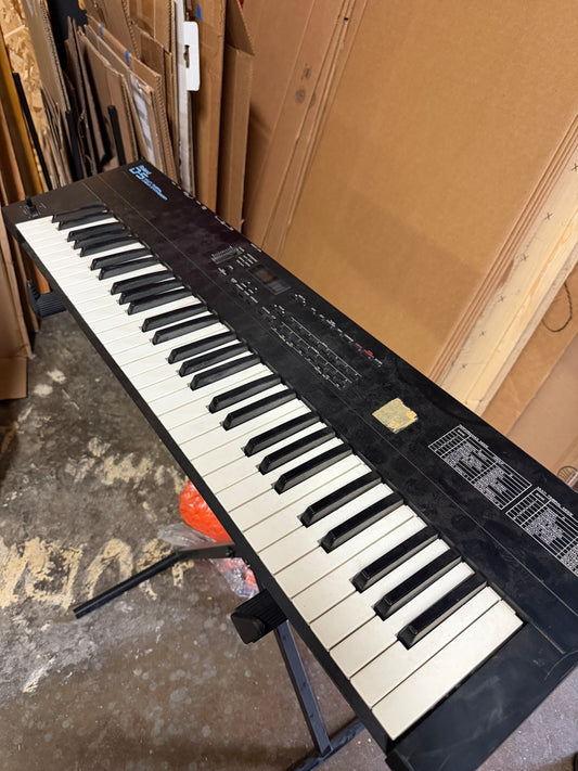 Roland D-5